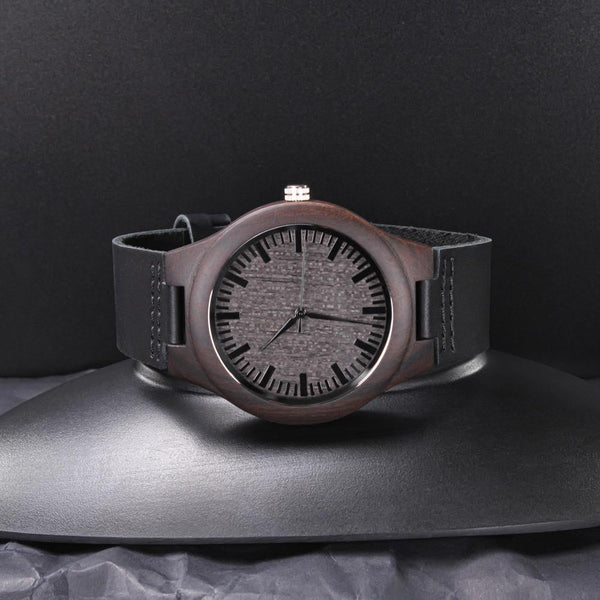 A mi hijo Amado - Los mejores capítulos de mi vida - Reloj de Madera Grabado Watches ShineOn Fulfillment 