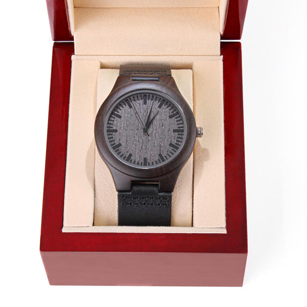 A mi hijo Amado - Los mejores capítulos de mi vida - Reloj de Madera Grabado Watches ShineOn Fulfillment 