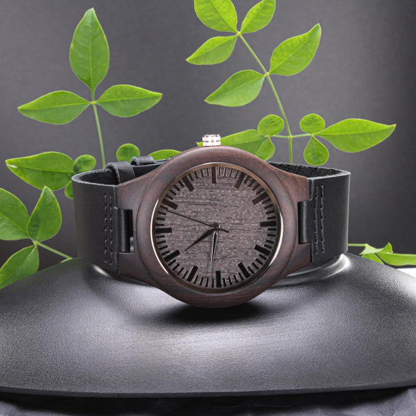 A mi hijo Amado - Los mejores capítulos de mi vida - Reloj de Madera Grabado Watches ShineOn Fulfillment 